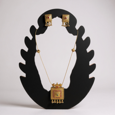 Square pendant invisible